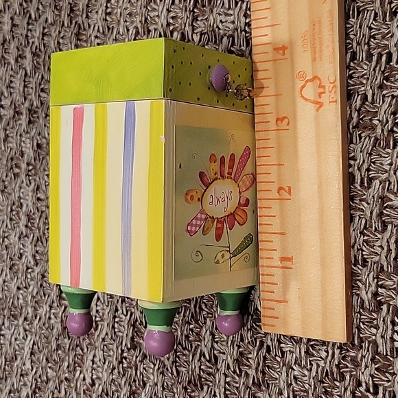 Best Friends Wooden Boxes with Button Latch Wooden Decorative Feet - Picture 7 of 8